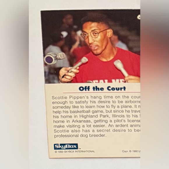 Trading card # 68 Scottie Pippen Basketball 1992 Skybox International - Picture 7 of 8